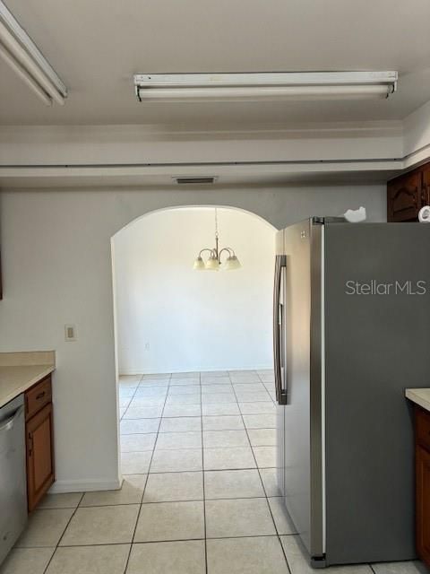 For Sale: $375,000 (3 beds, 2 baths, 2587 Square Feet)