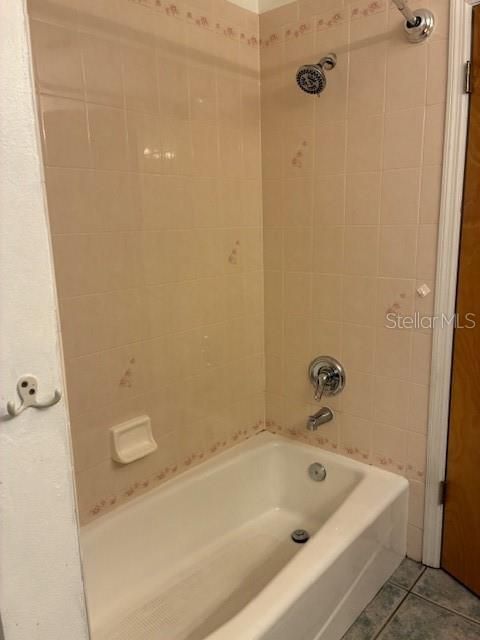 For Sale: $375,000 (3 beds, 2 baths, 2587 Square Feet)