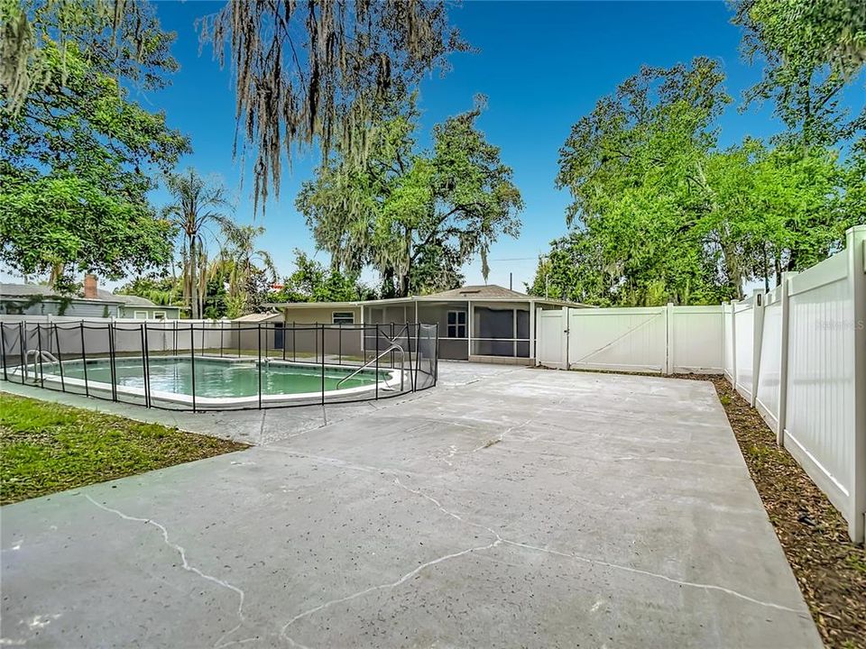 En Venta: $352,000 (4 camas, 2 baños, 1622 Pies cuadrados)