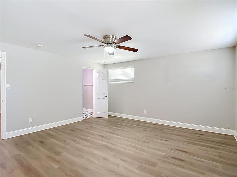 En Venta: $352,000 (4 camas, 2 baños, 1622 Pies cuadrados)