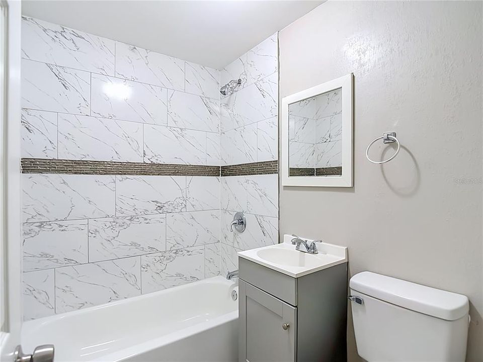 En Venta: $352,000 (4 camas, 2 baños, 1622 Pies cuadrados)