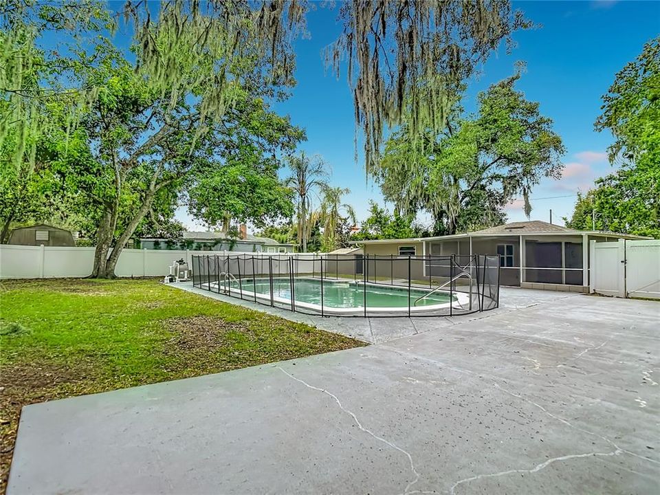 En Venta: $352,000 (4 camas, 2 baños, 1622 Pies cuadrados)