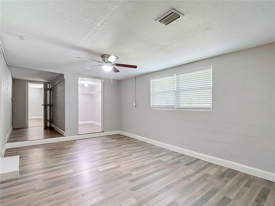En Venta: $352,000 (4 camas, 2 baños, 1622 Pies cuadrados)