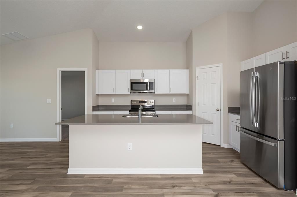 For Sale: $354,681 (4 beds, 2 baths, 1850 Square Feet)