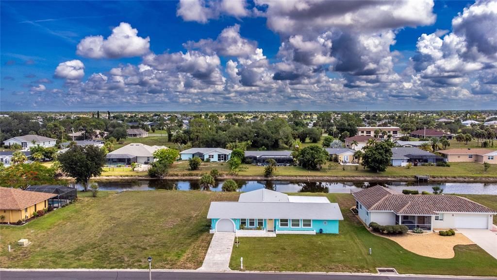 For Sale: $335,000 (3 beds, 2 baths, 1739 Square Feet)
