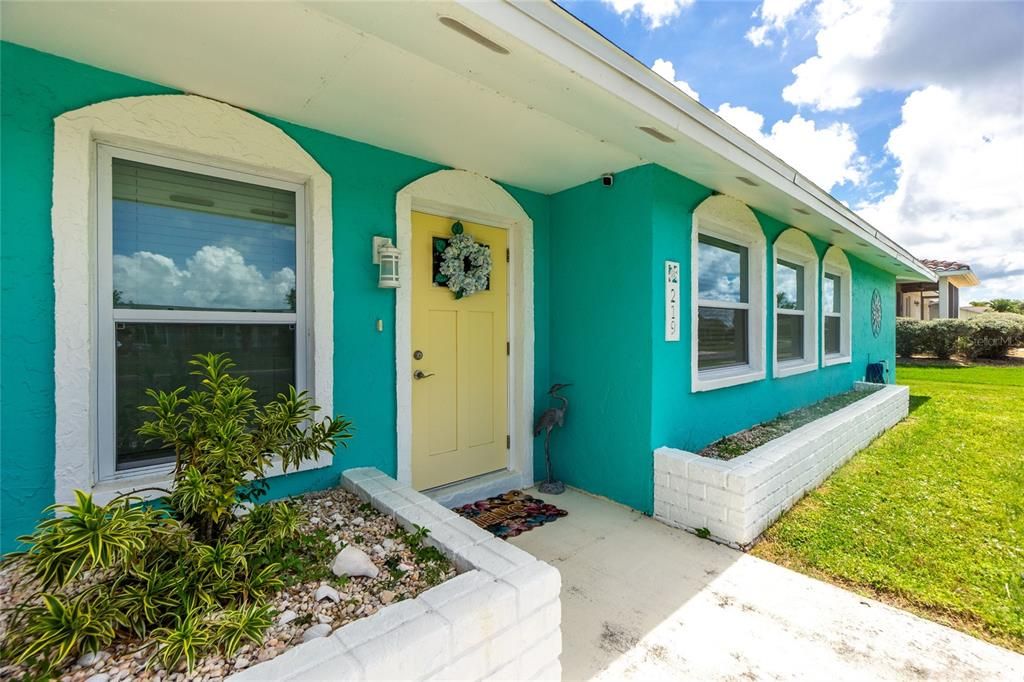 For Sale: $335,000 (3 beds, 2 baths, 1739 Square Feet)