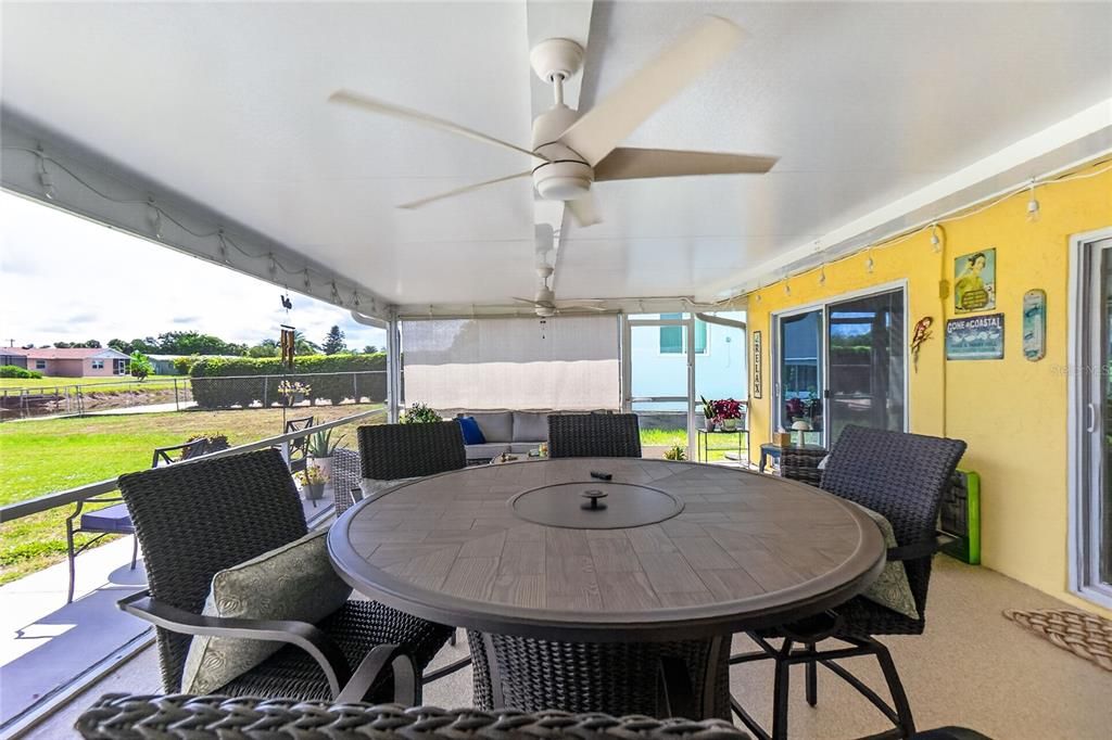 For Sale: $335,000 (3 beds, 2 baths, 1739 Square Feet)