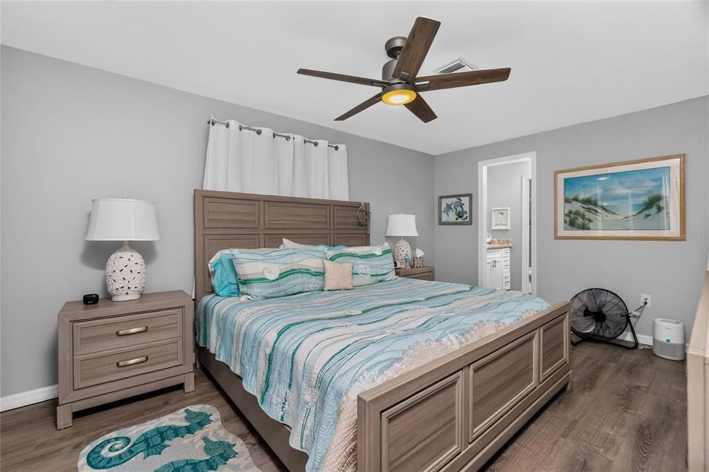 For Sale: $335,000 (3 beds, 2 baths, 1739 Square Feet)