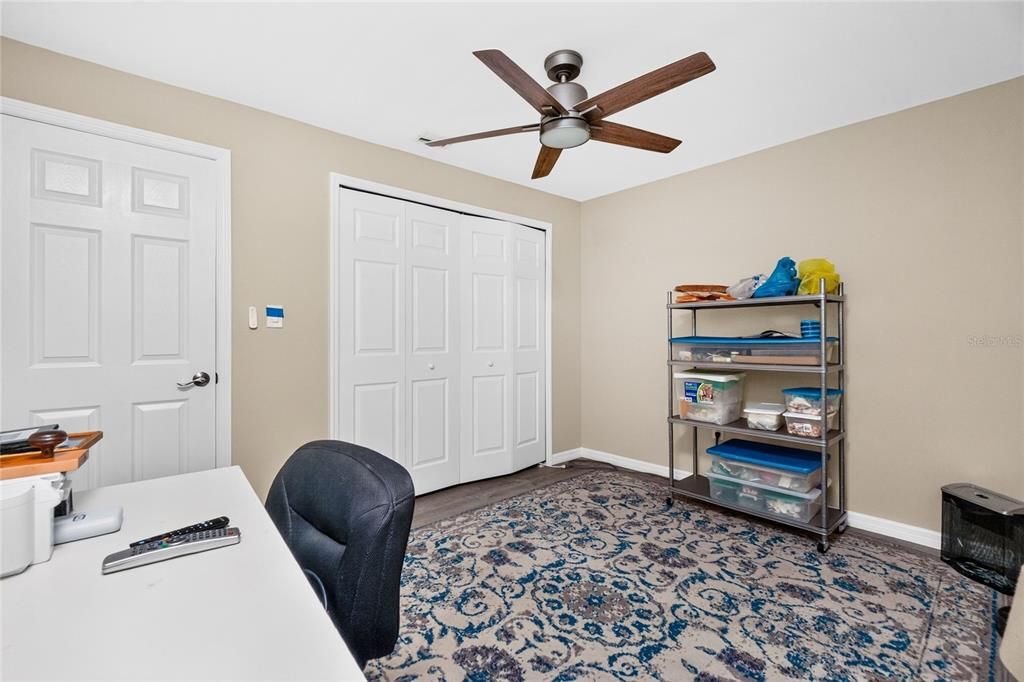 For Sale: $335,000 (3 beds, 2 baths, 1739 Square Feet)