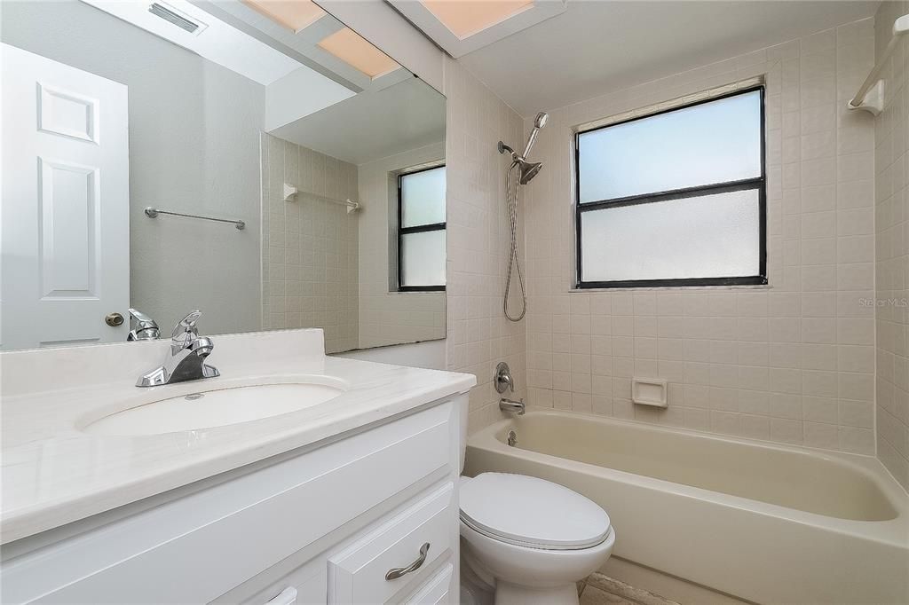 For Sale: $350,000 (3 beds, 2 baths, 1590 Square Feet)