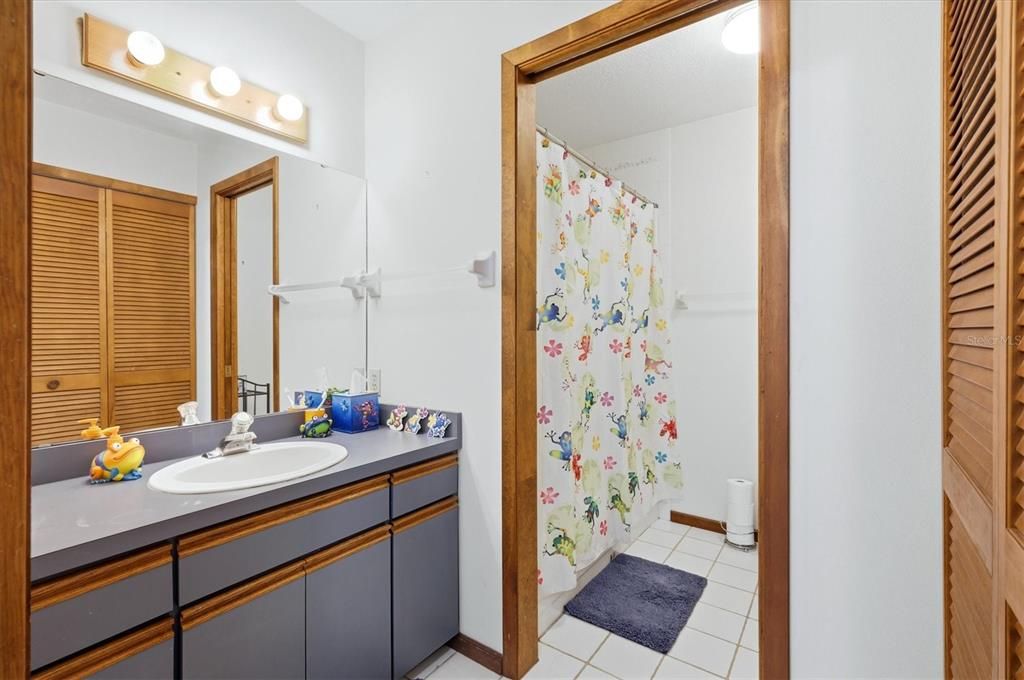 Active With Contract: $549,000 (4 beds, 2 baths, 2378 Square Feet)