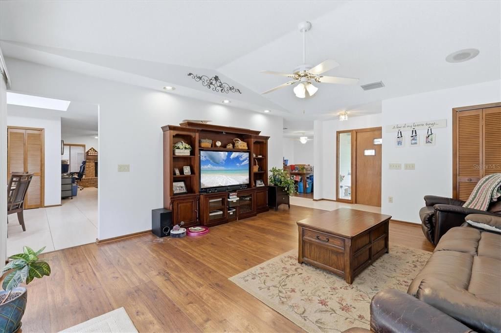 Active With Contract: $549,000 (4 beds, 2 baths, 2378 Square Feet)