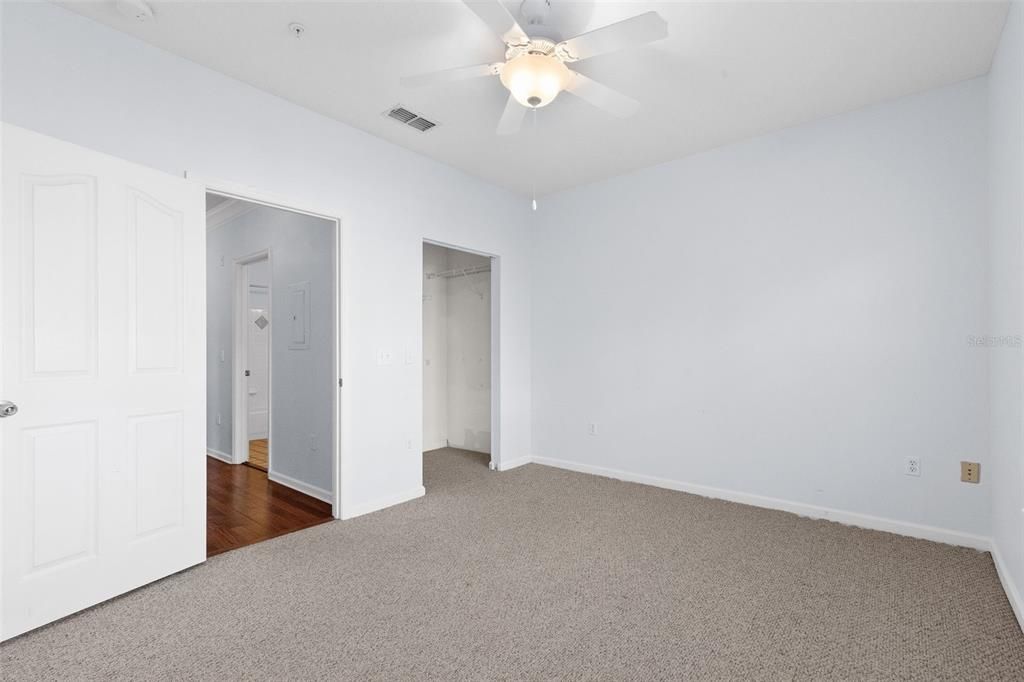 For Sale: $295,000 (2 beds, 2 baths, 1242 Square Feet)
