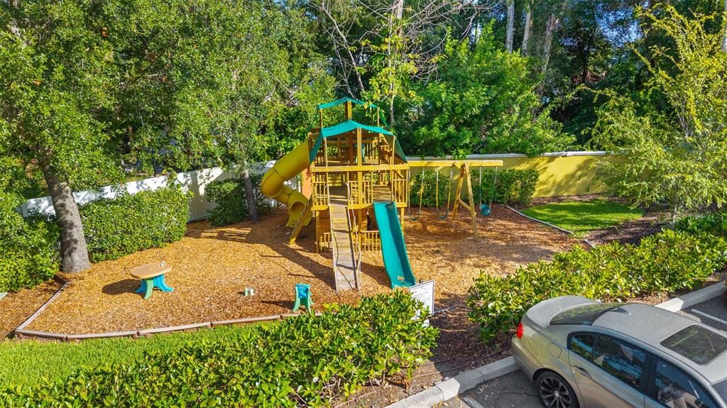 For Sale: $295,000 (2 beds, 2 baths, 1242 Square Feet)