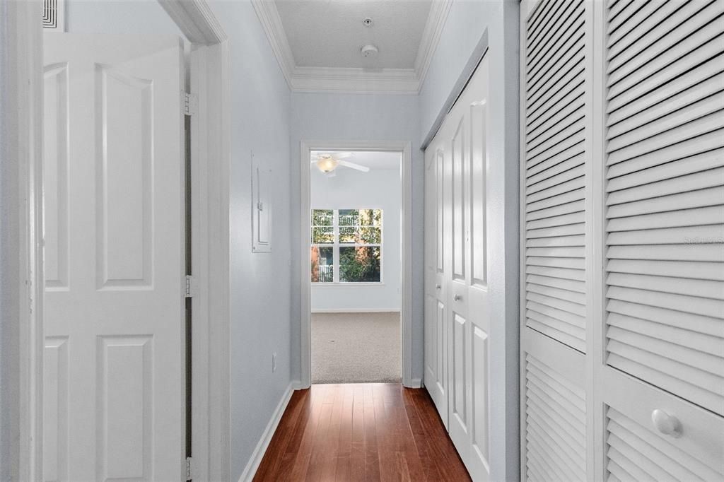 For Sale: $295,000 (2 beds, 2 baths, 1242 Square Feet)
