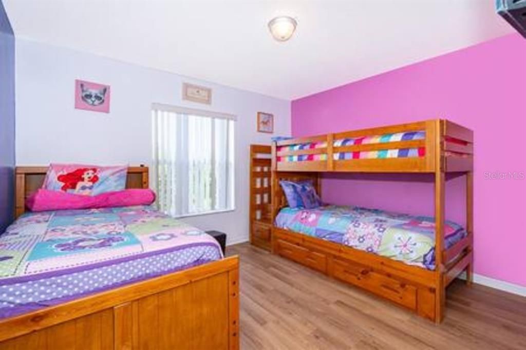 На продажу: $567,900 (7 спален, 4 ванн, 2646 Квадратных фут)