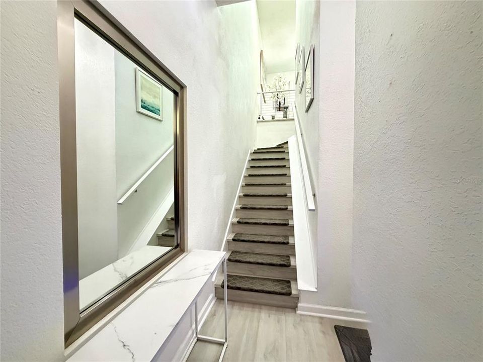 For Sale: $795,000 (2 beds, 2 baths, 1225 Square Feet)