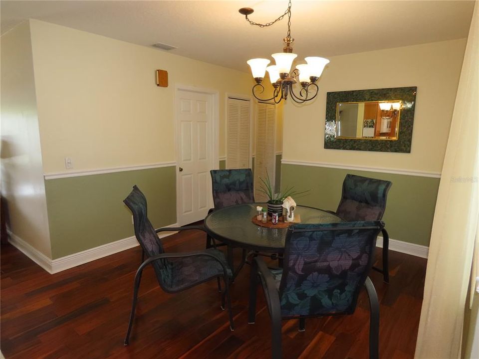 For Sale: $427,000 (3 beds, 2 baths, 1753 Square Feet)