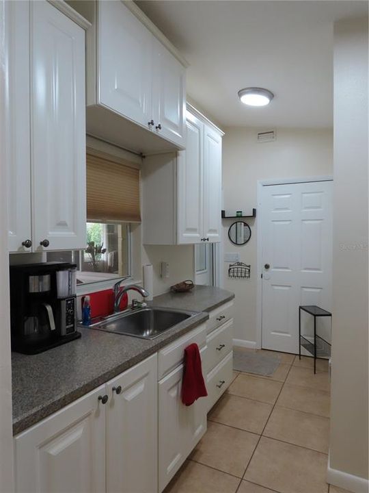 For Sale: $427,000 (3 beds, 2 baths, 1753 Square Feet)