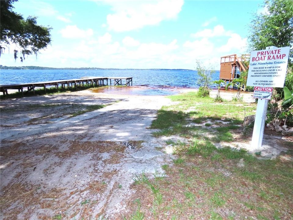 For Sale: $427,000 (3 beds, 2 baths, 1753 Square Feet)