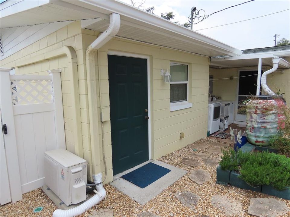 Active With Contract: $425,000 (3 beds, 2 baths, 1753 Square Feet)