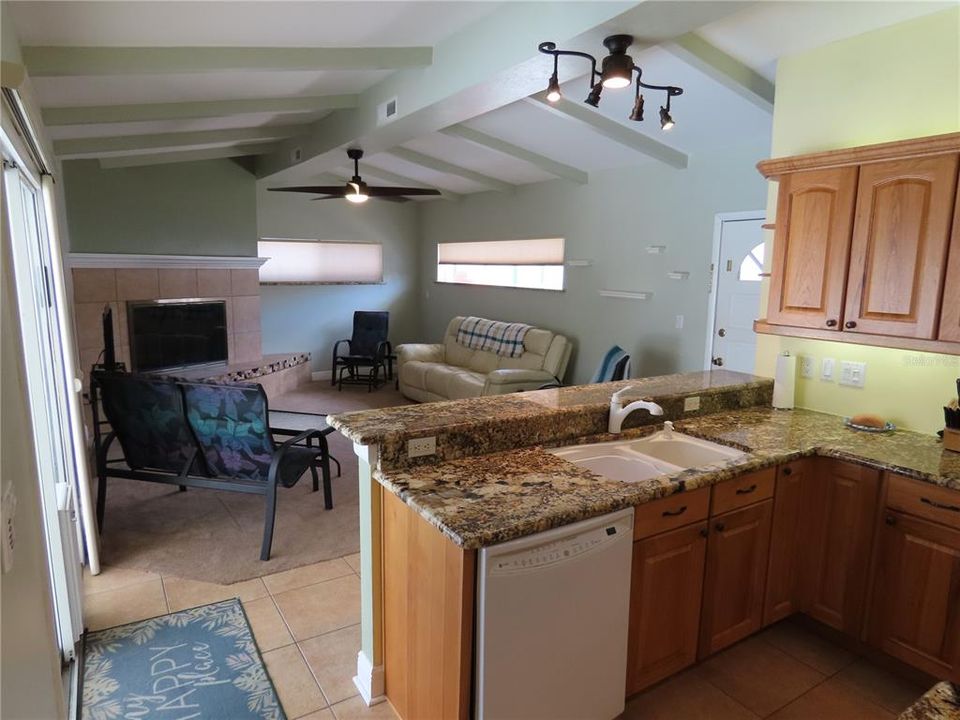 For Sale: $427,000 (3 beds, 2 baths, 1753 Square Feet)