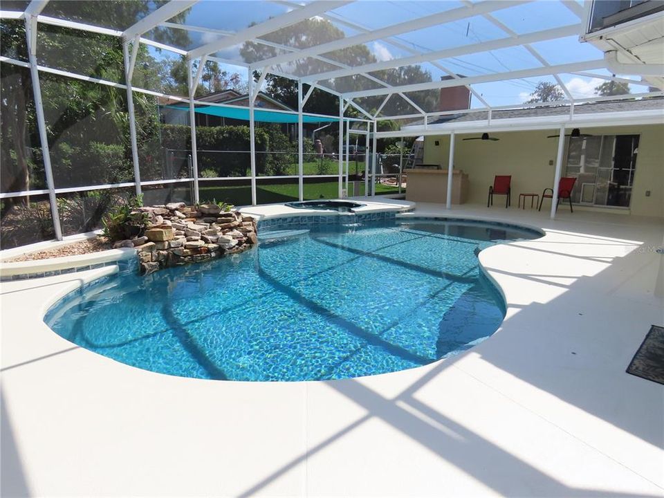 For Sale: $427,000 (3 beds, 2 baths, 1753 Square Feet)