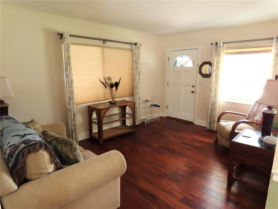 For Sale: $427,000 (3 beds, 2 baths, 1753 Square Feet)