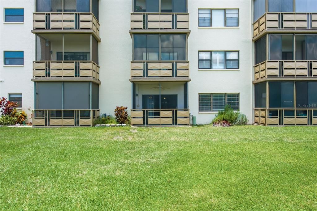 For Sale: $130,000 (2 beds, 2 baths, 1135 Square Feet)