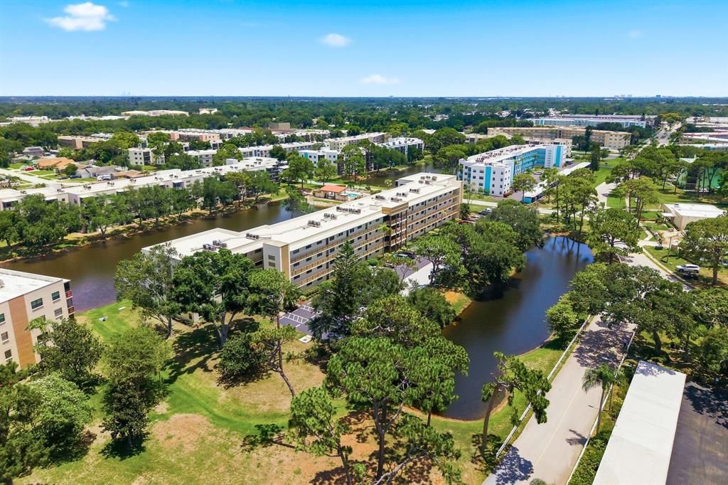 For Sale: $130,000 (2 beds, 2 baths, 1135 Square Feet)