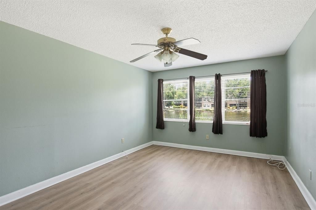 For Sale: $130,000 (2 beds, 2 baths, 1135 Square Feet)
