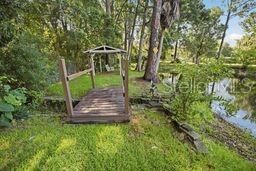 For Sale: $323,500 (4 beds, 3 baths, 1560 Square Feet)
