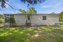 For Sale: $323,500 (4 beds, 3 baths, 1560 Square Feet)