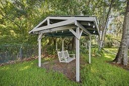 For Sale: $323,500 (4 beds, 3 baths, 1560 Square Feet)
