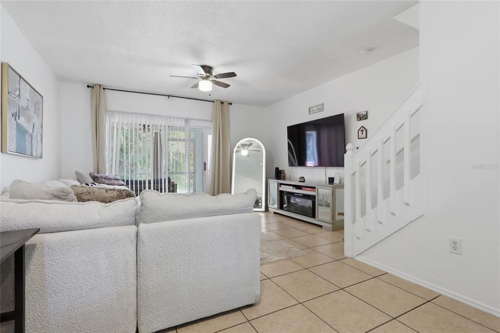 For Sale: $204,900 (2 beds, 2 baths, 1184 Square Feet)