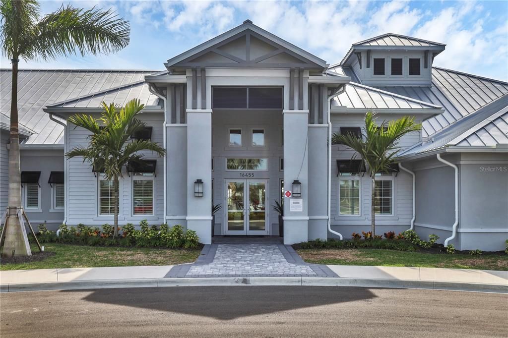 For Sale: $369,900 (2 beds, 2 baths, 1557 Square Feet)