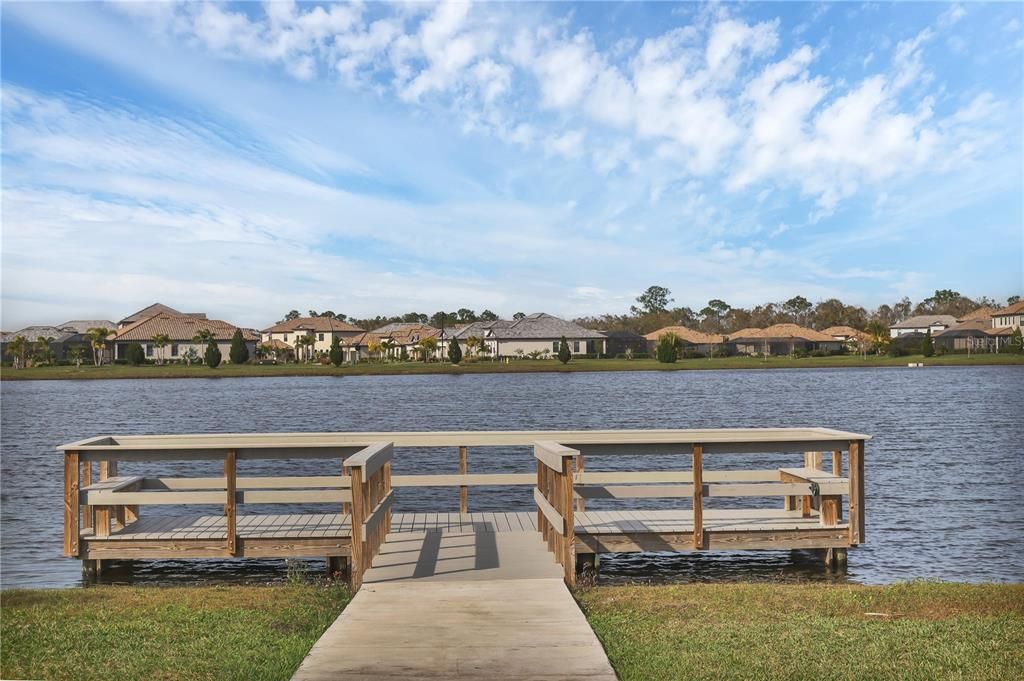 For Sale: $369,900 (2 beds, 2 baths, 1557 Square Feet)
