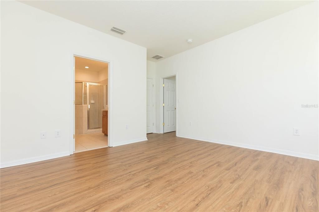 На продажу: $289,000 (3 спален, 2 ванн, 1538 Квадратных фут)