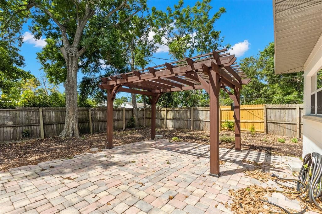На продажу: $499,900 (3 спален, 2 ванн, 1469 Квадратных фут)