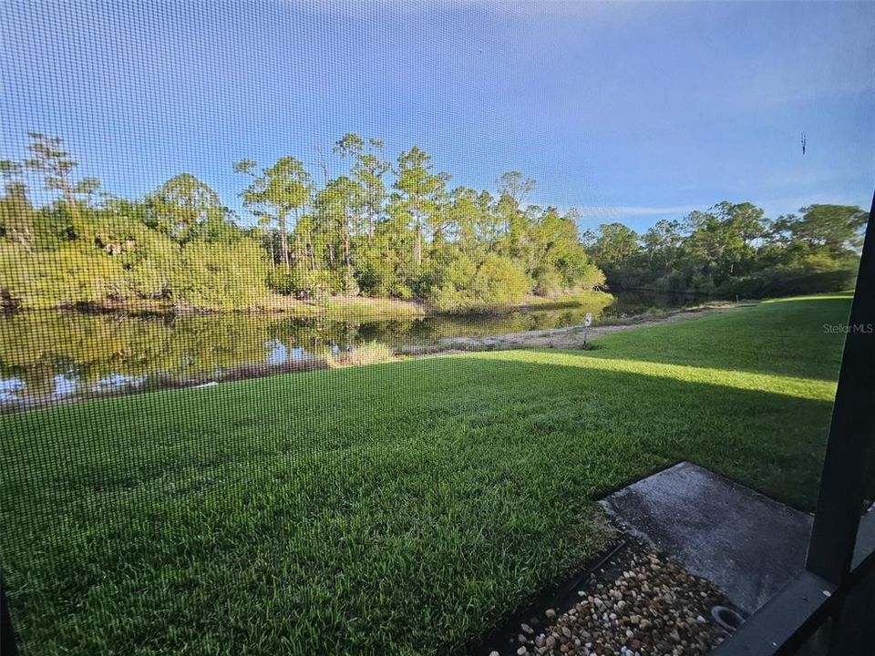 For Rent: $1,600 (2 beds, 2 baths, 860 Square Feet)