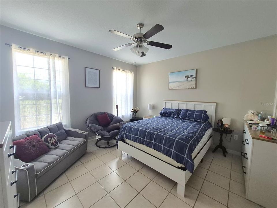 En Venta: $575,900 (6 camas, 4 baños, 3062 Pies cuadrados)