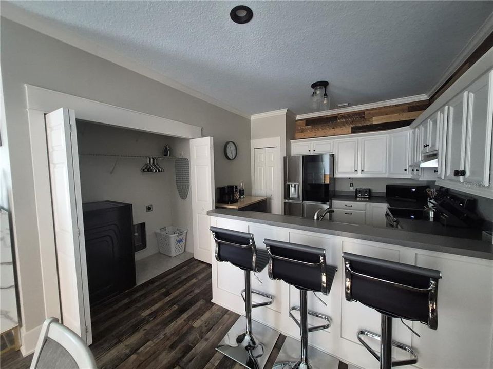 En Venta: $575,900 (6 camas, 4 baños, 3062 Pies cuadrados)