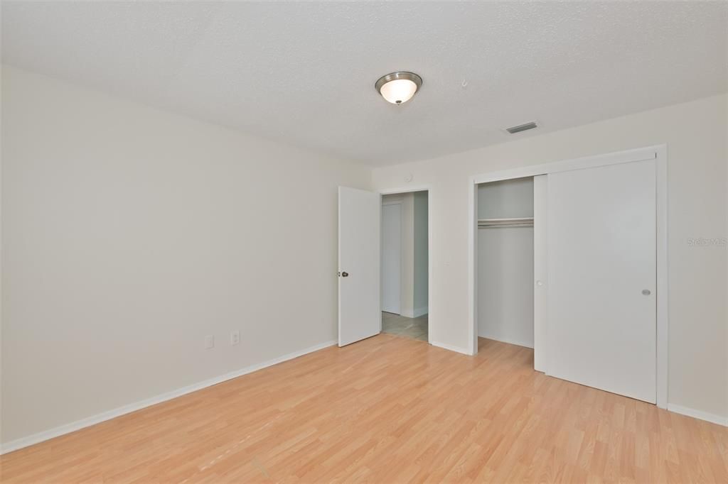 For Rent: $1,525 (2 beds, 1 baths, 804 Square Feet)