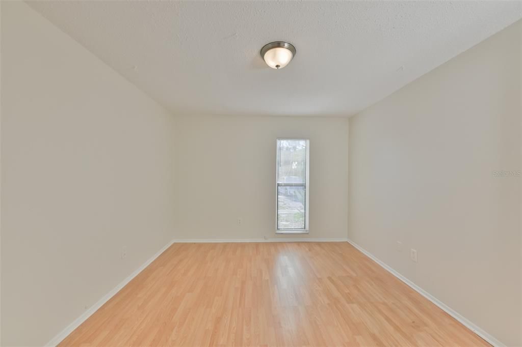 For Rent: $1,525 (2 beds, 1 baths, 804 Square Feet)