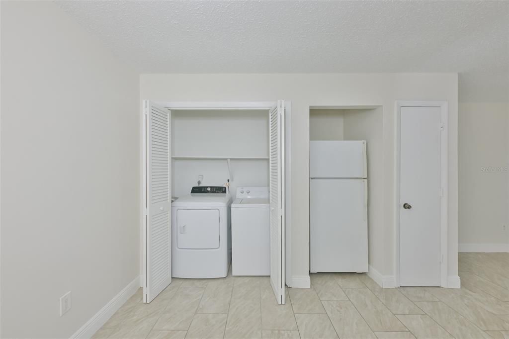 For Rent: $1,525 (2 beds, 1 baths, 804 Square Feet)