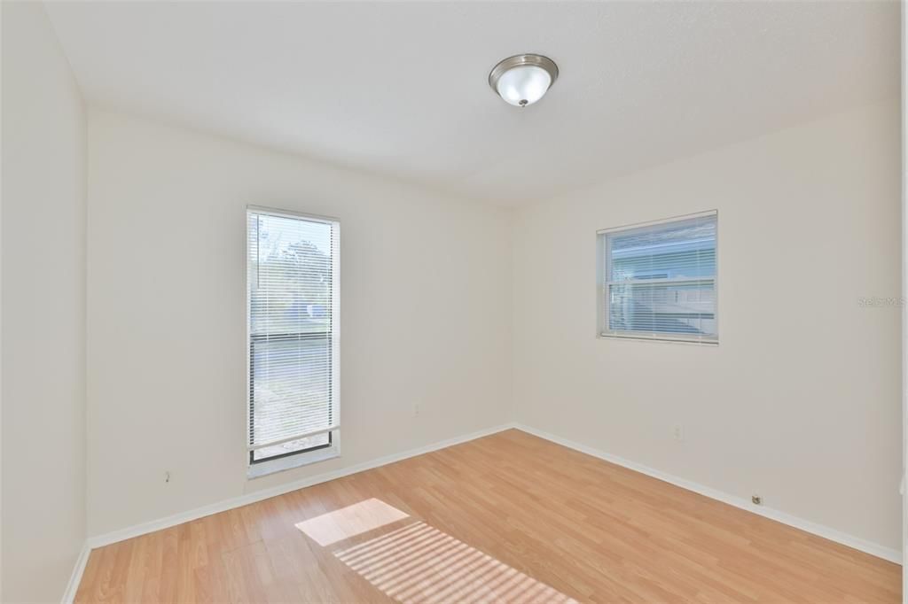 For Rent: $1,525 (2 beds, 1 baths, 804 Square Feet)