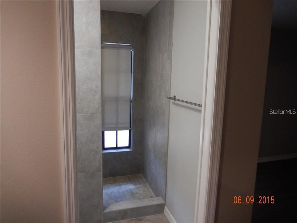 В аренду: $2,400 (3 спален, 2 ванн, 1706 Квадратных фут)