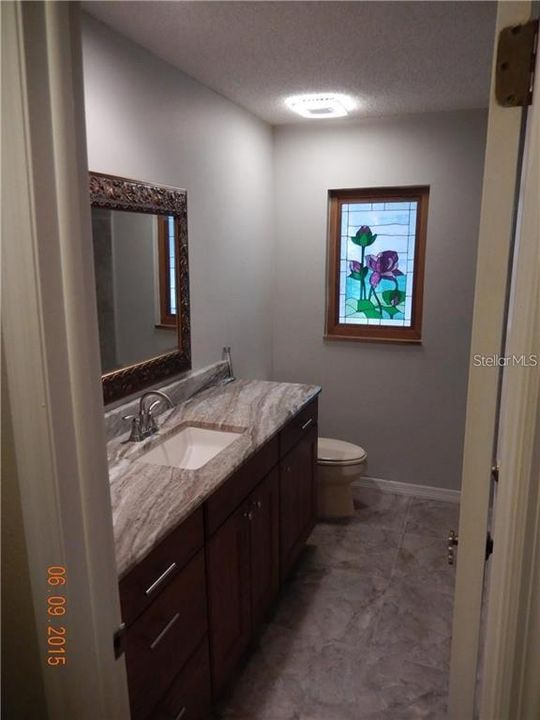 В аренду: $2,400 (3 спален, 2 ванн, 1706 Квадратных фут)