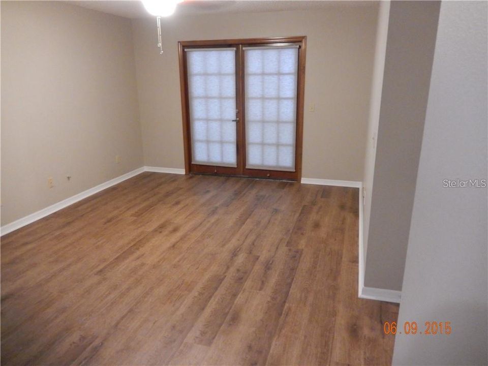 В аренду: $2,400 (3 спален, 2 ванн, 1706 Квадратных фут)