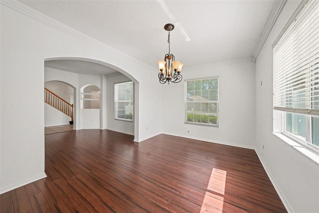 For Sale: $650,000 (5 beds, 2 baths, 3343 Square Feet)
